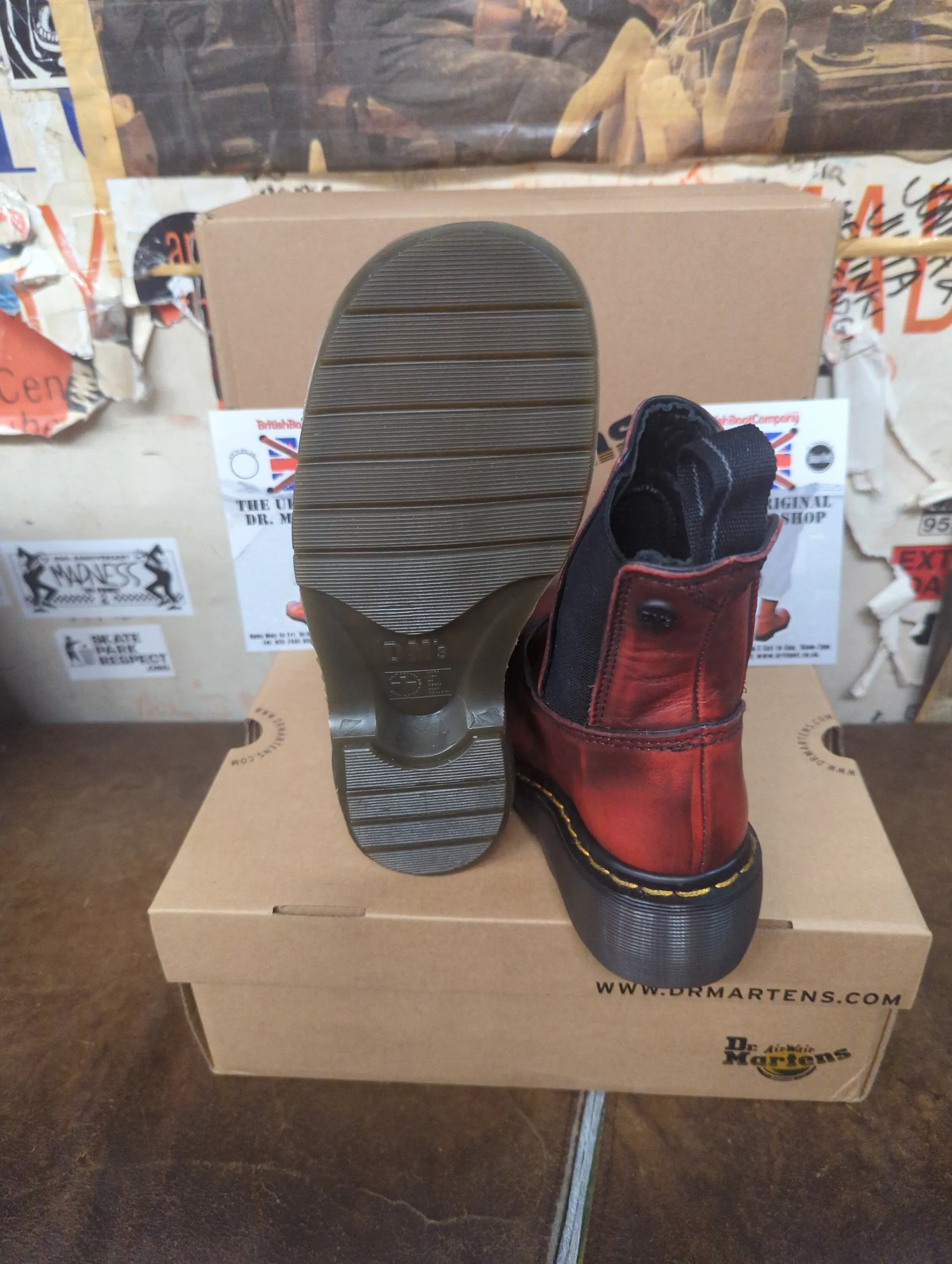 Dr Martens 9802 Rouge Chelsea Boot Size 4