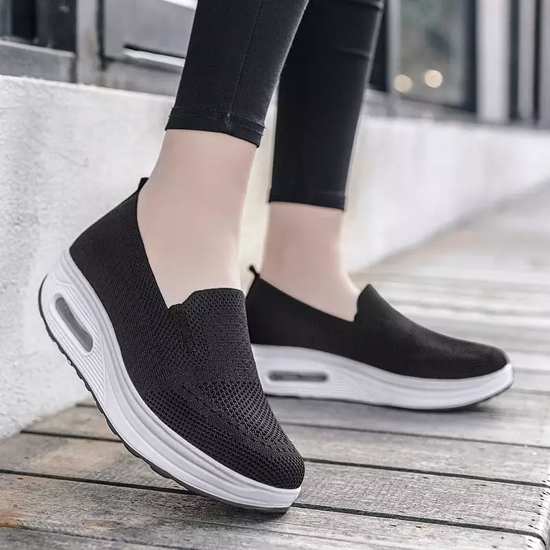 Japanese women's orthopedic sneakers