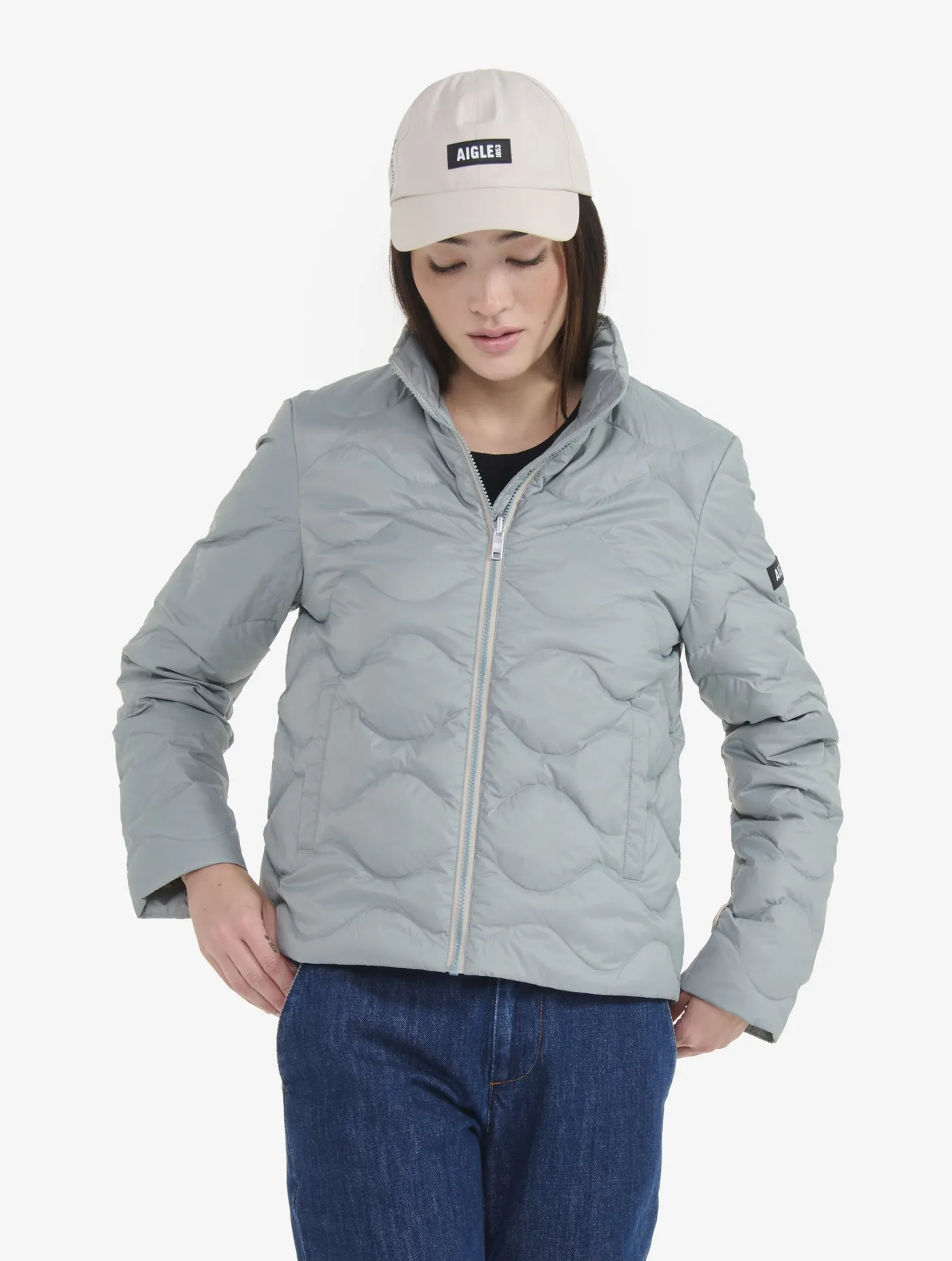 Lightweight down quilted jacket