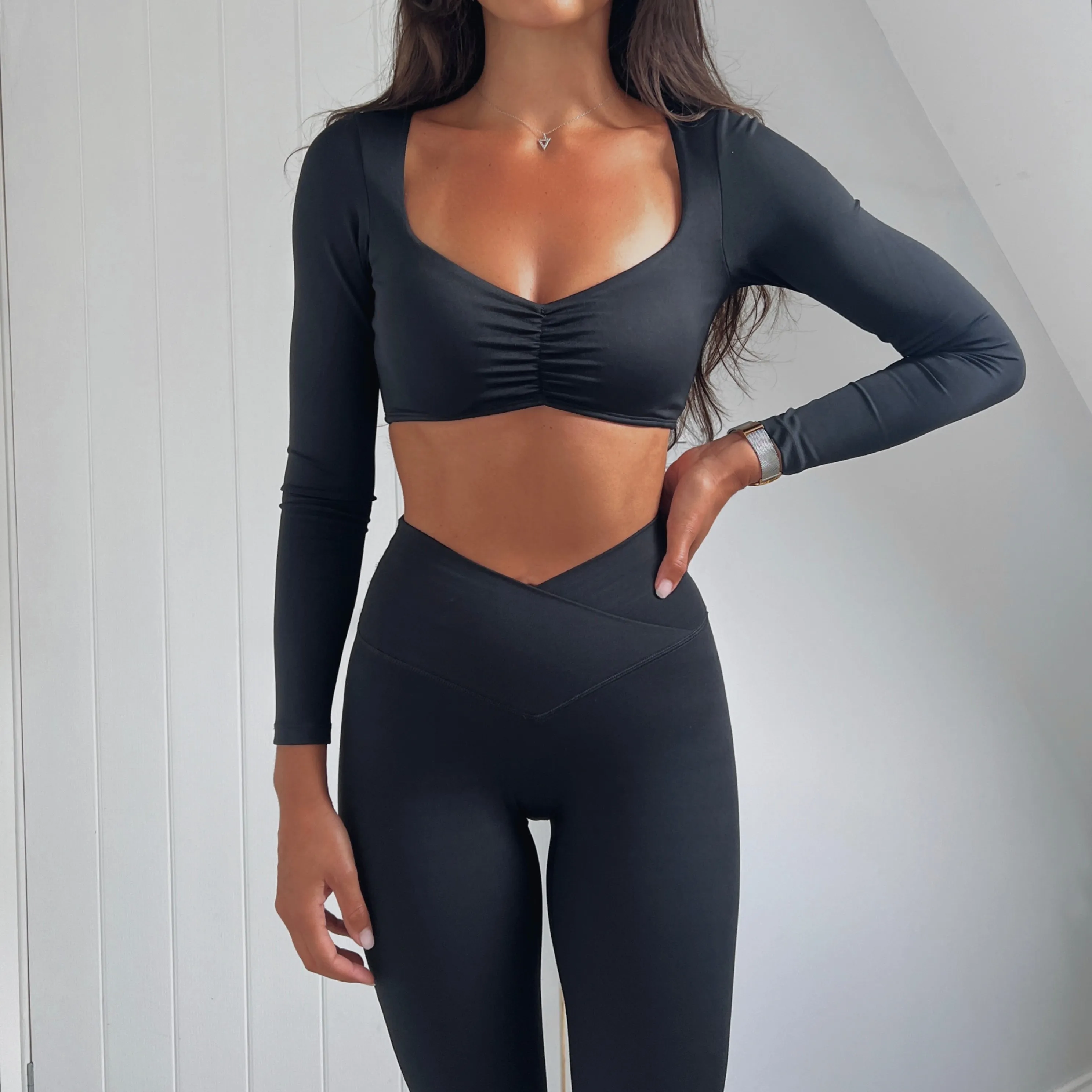 Luxe Bare V-cut Leggings