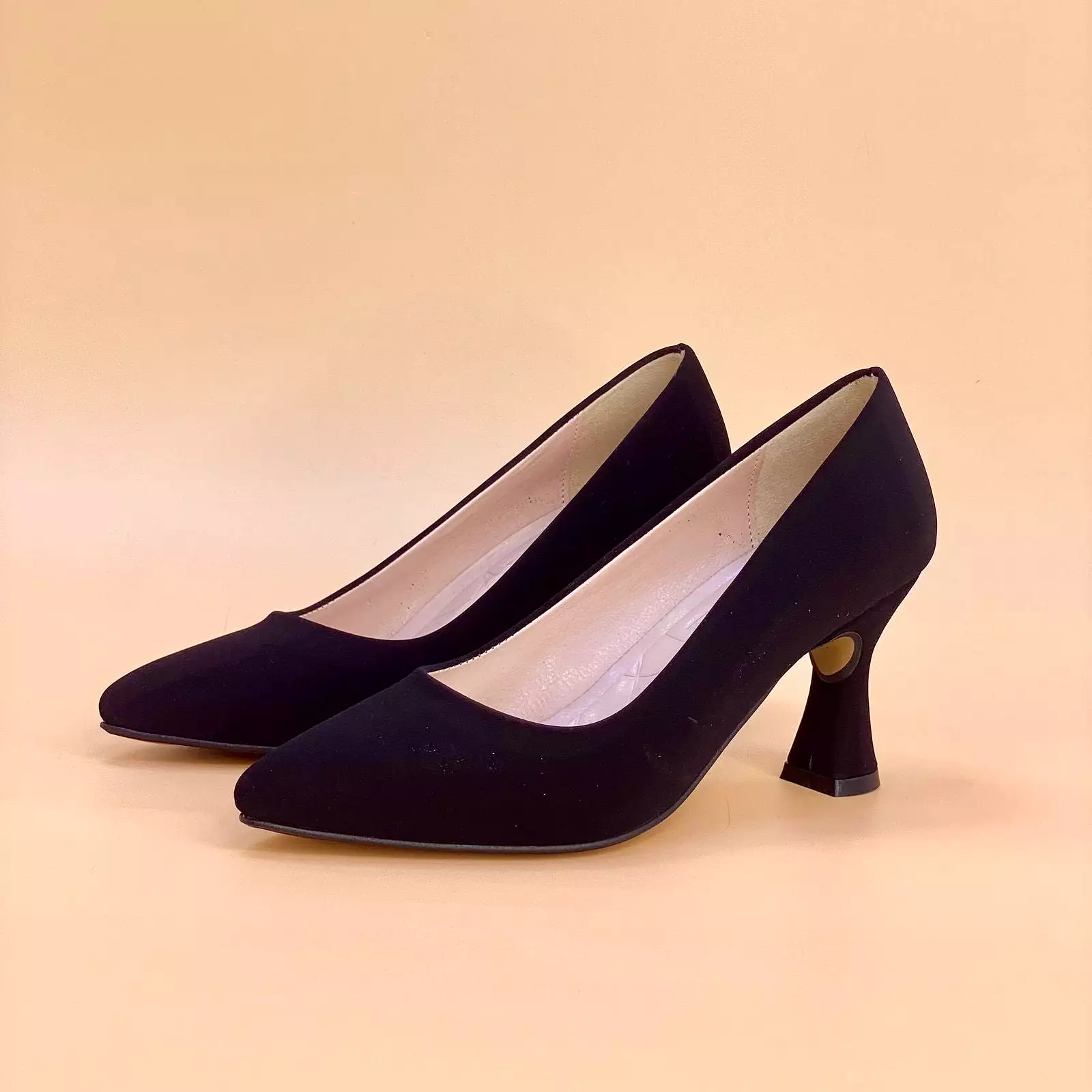 NEW ,  WOMEN SHOES HEELS W650