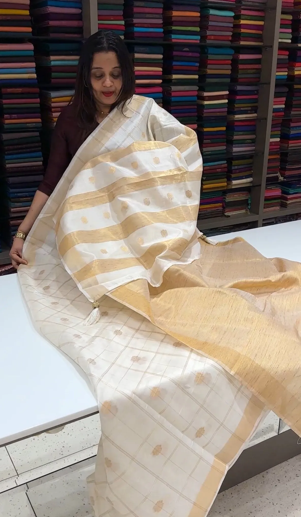 SEMI SILK ONAM  SAREES - IHA 15240