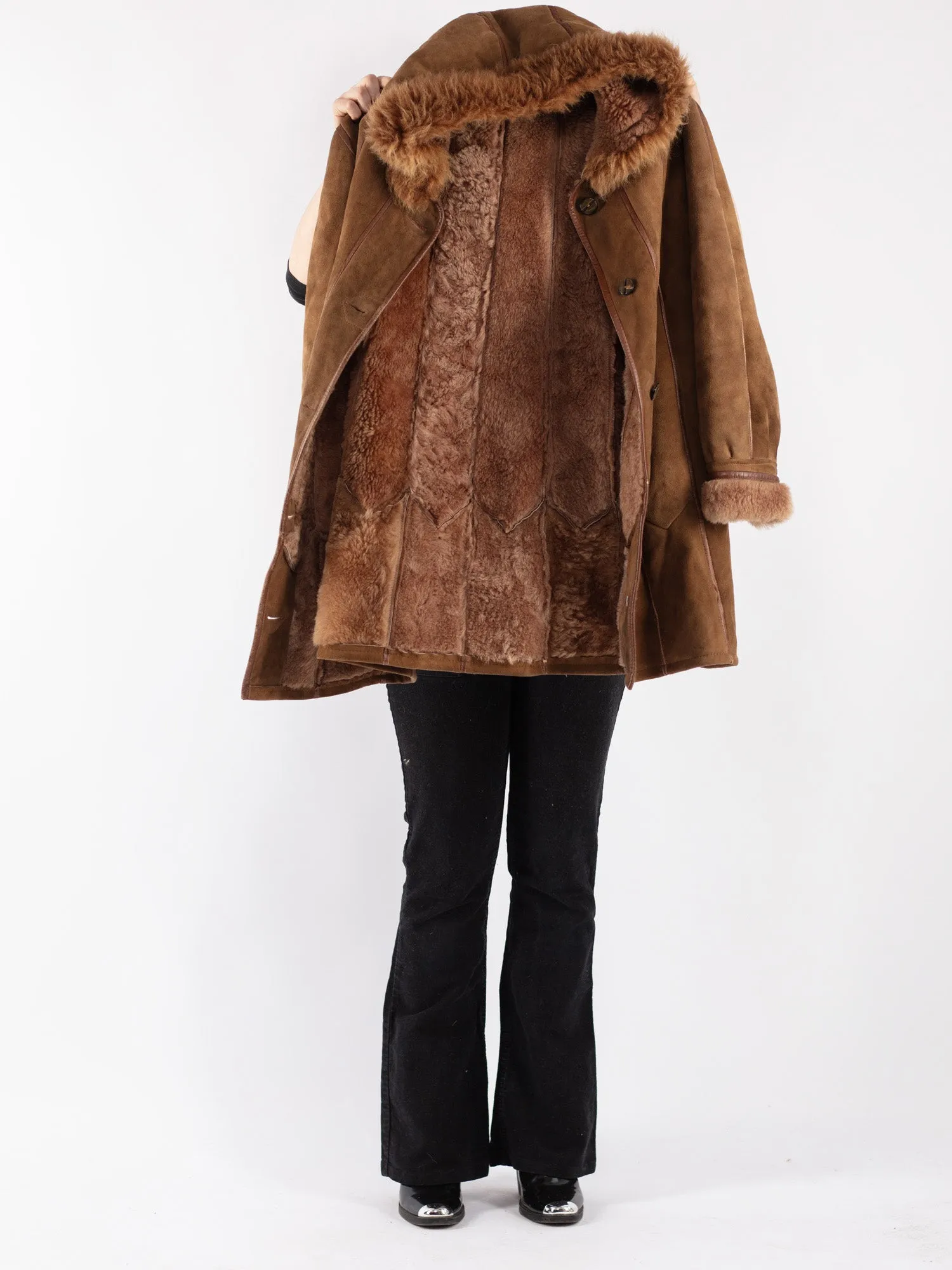 Vintage 80's Women Hooded Sheepskin Coat in Brown