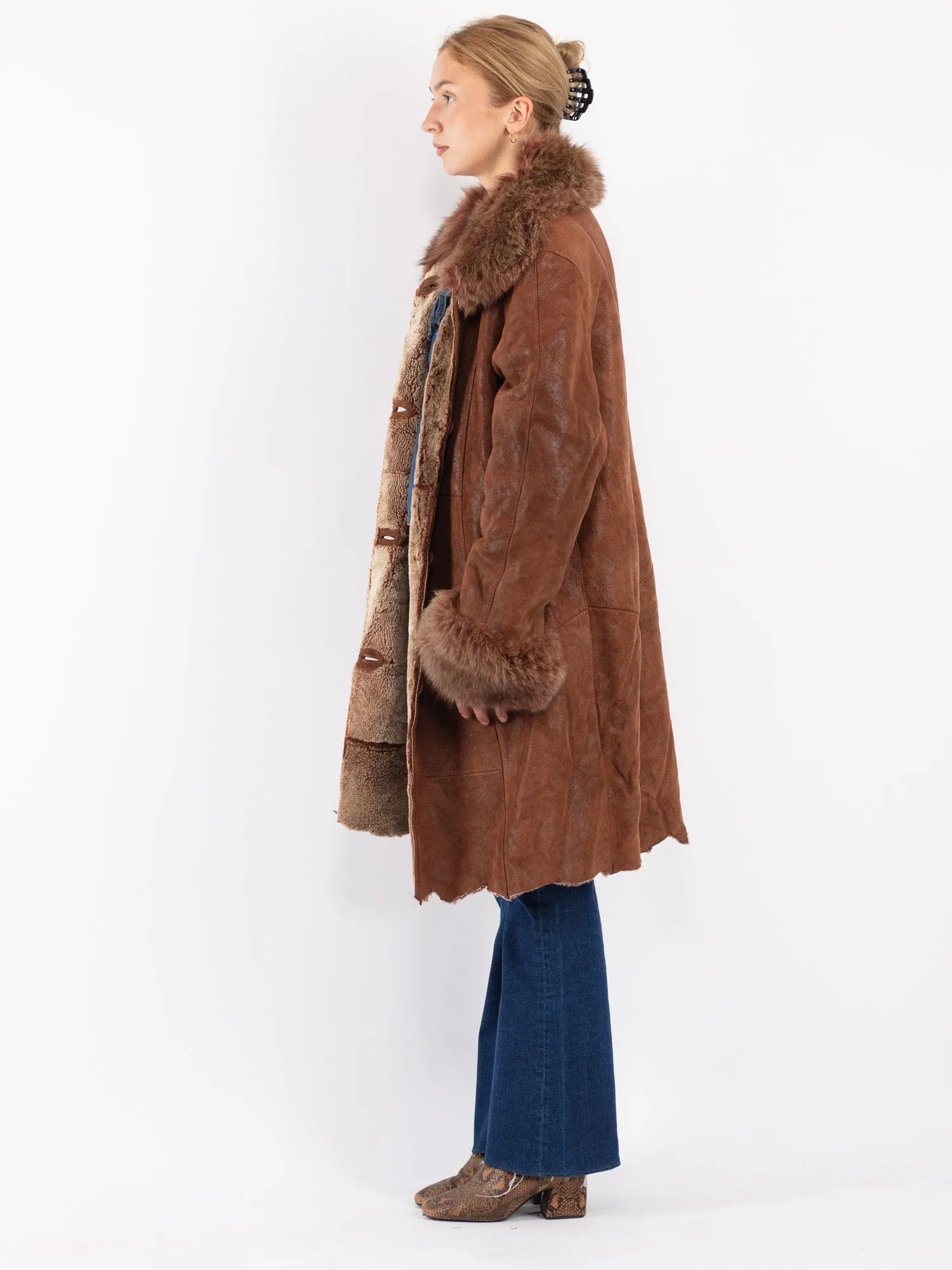 Vintage 90's Women Sheepskin Coat in Brown