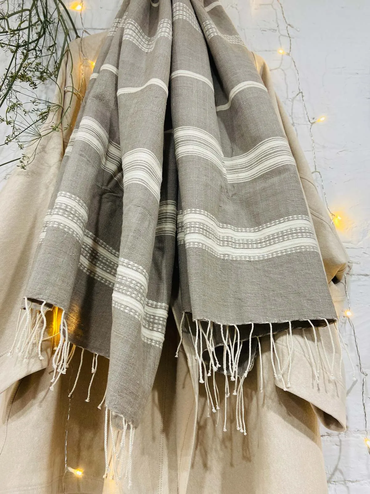 Walia Handloomed Scarf/Throw