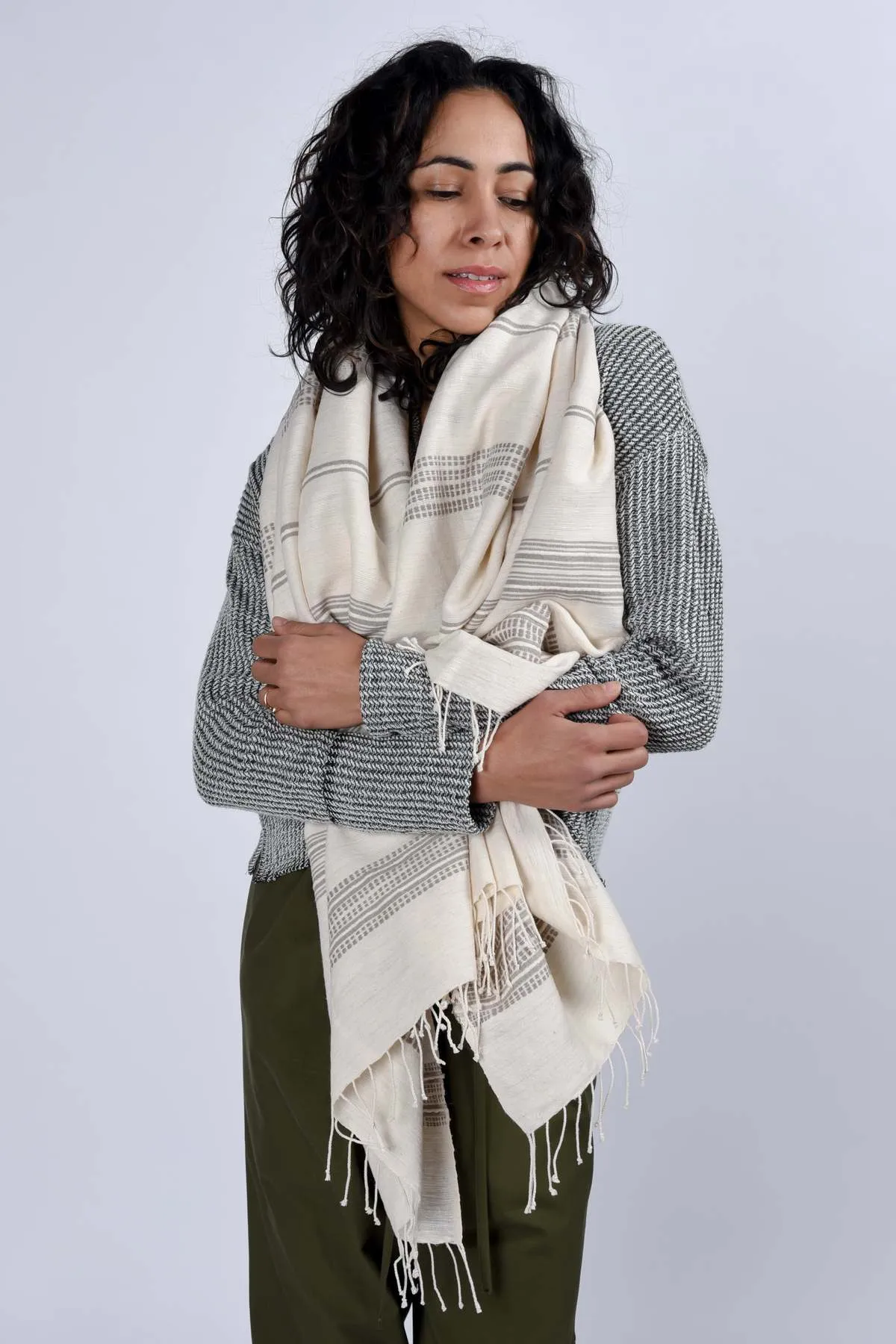 Walia Handloomed Scarf/Throw